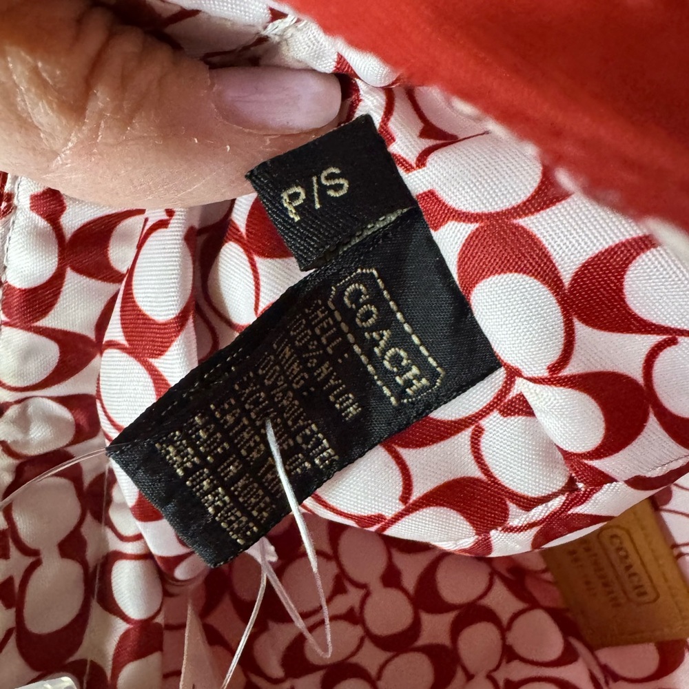 Coach Tan and Red Signature Wristlet and a Coach bucket hat NWT - Picture 5 of 13